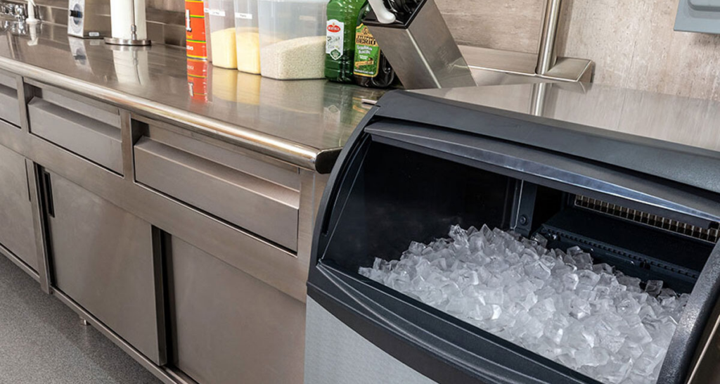 Choosing the Right Hospital Ice Machine: